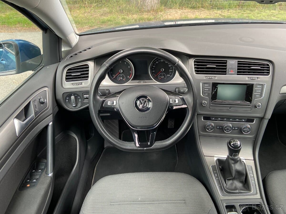 2013 Volkswagen GOLF - 9