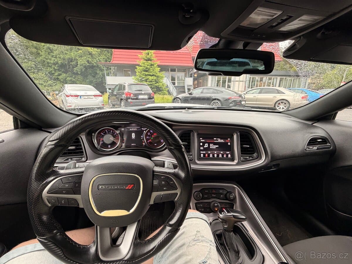 2019 Dodge CHALLENGER - 9