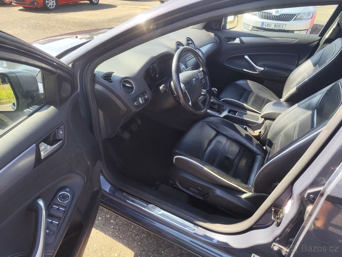2012 Ford MONDEO - 9