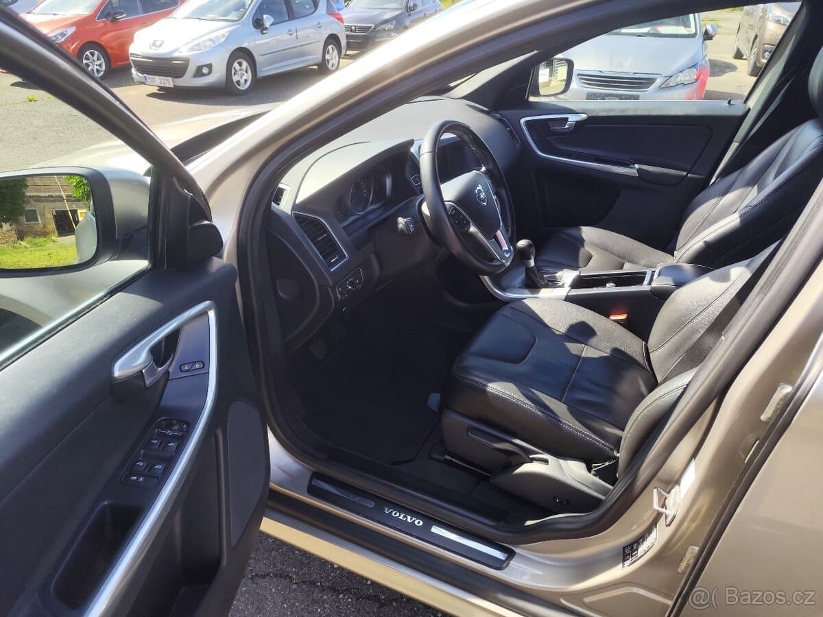 2016 Volvo XC60 - 9