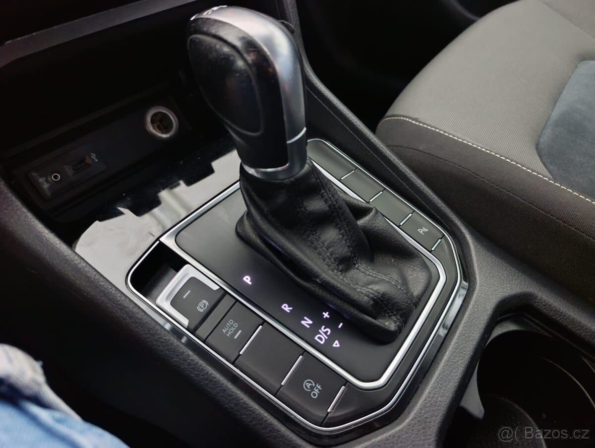 2015 Volkswagen GOLF - 9
