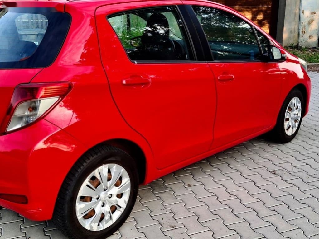 2013 Toyota YARIS - 9