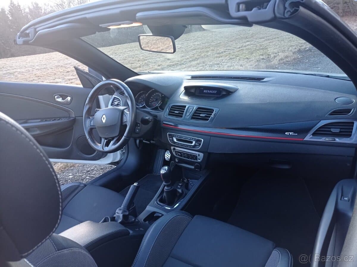 2014 Renault MEGANE - 9