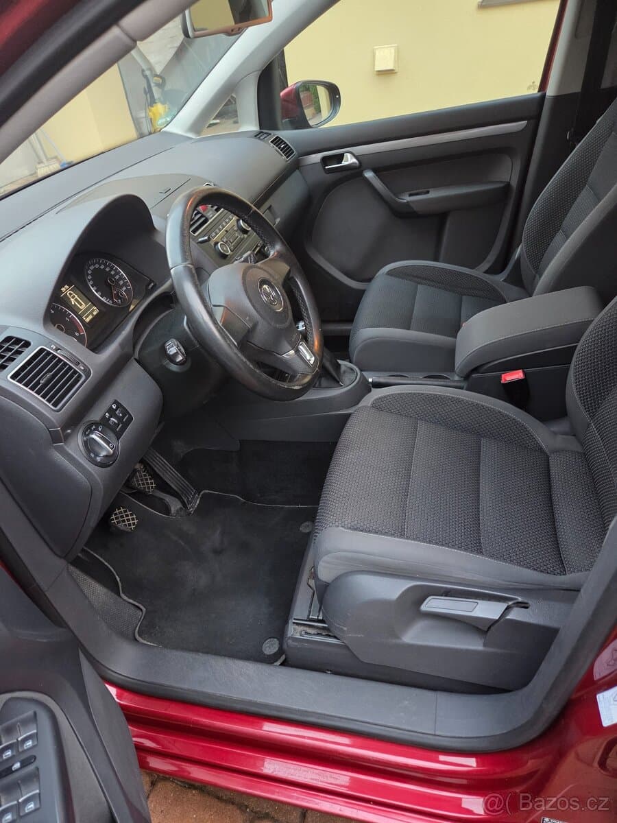 Volkswagen TOURAN - 9
