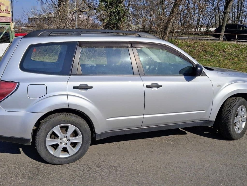 2011 Subaru FORESTER - 9