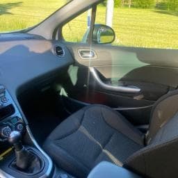 2013 Peugeot 308 - 9