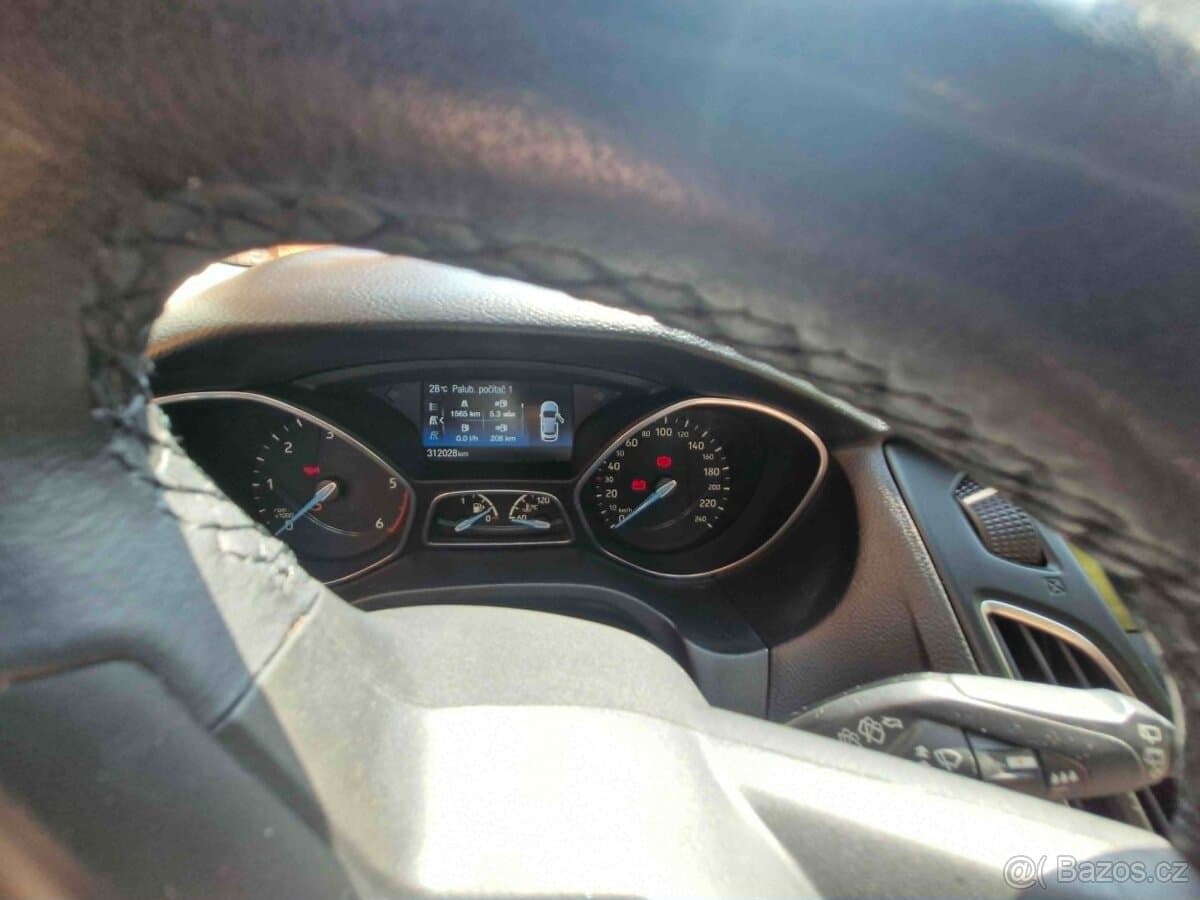 2016 Ford FOCUS - 9