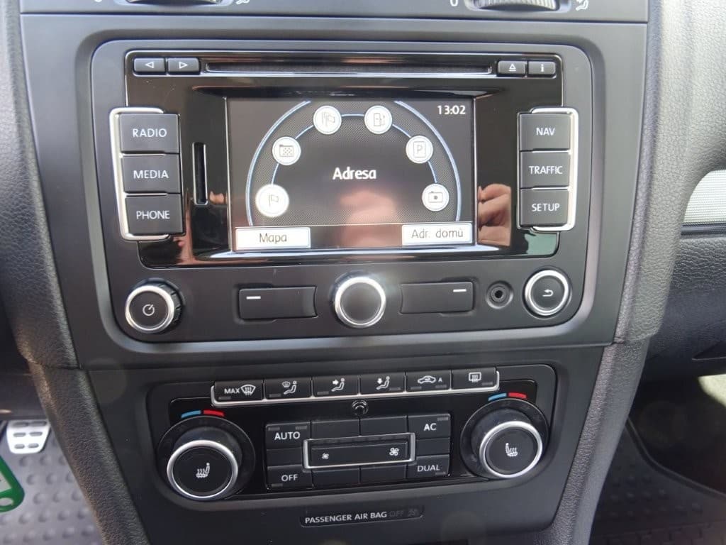 2012 Volkswagen GOLF - 9