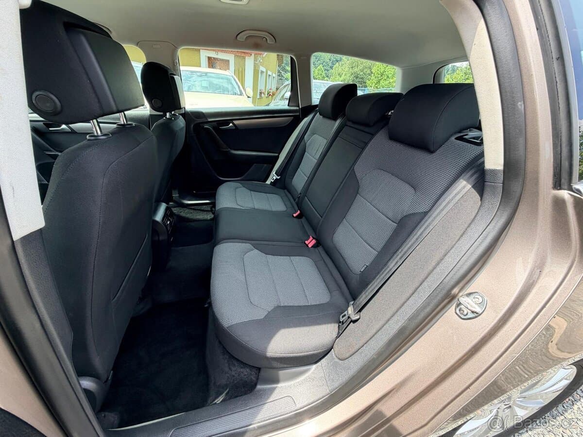 2014 Volkswagen GOLF - 9