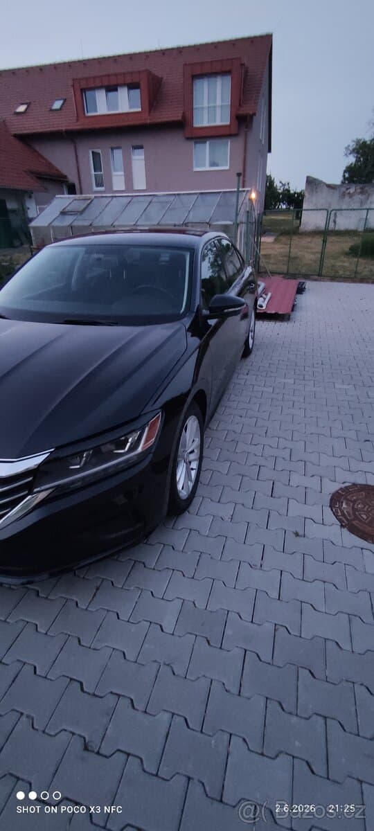 2021 Volkswagen PASSAT - 9