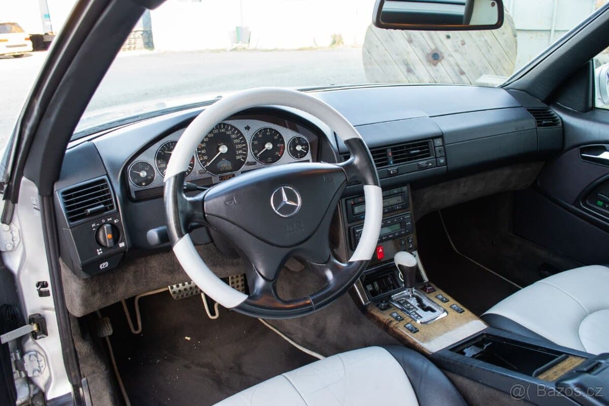 2002 Mercedes-Benz SL - 9