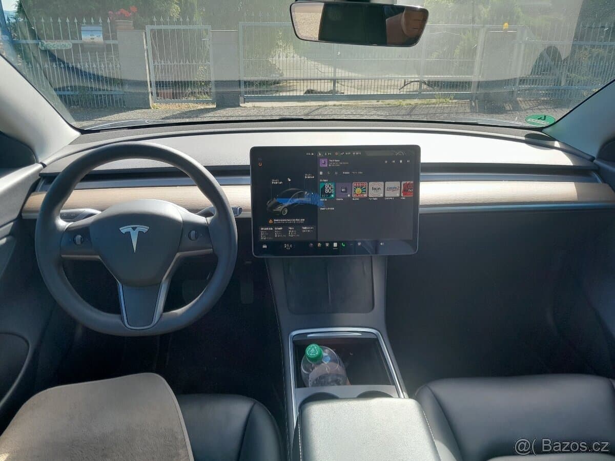 2021 Tesla MODEL 3 - 9