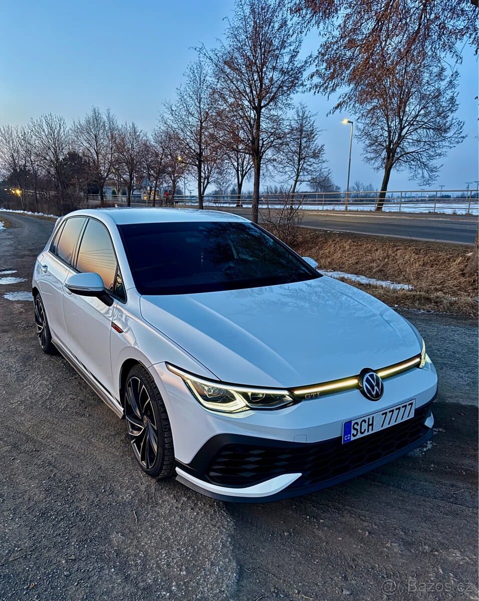 2023 Volkswagen GOLF - 9