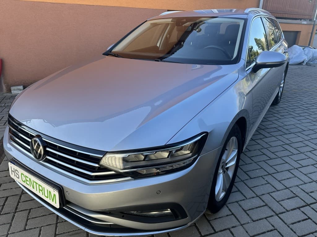 2021 Volkswagen PASSAT - 9