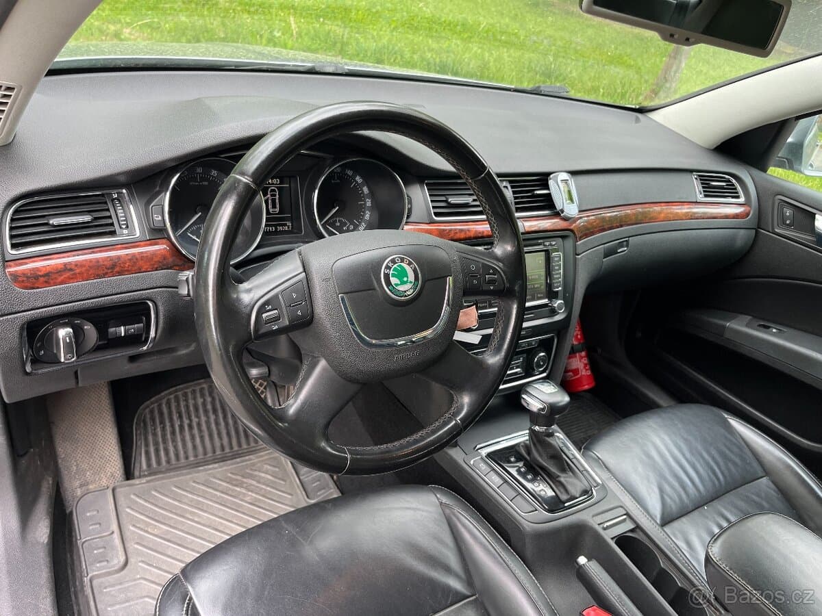 2010 Škoda SUPERB - 9