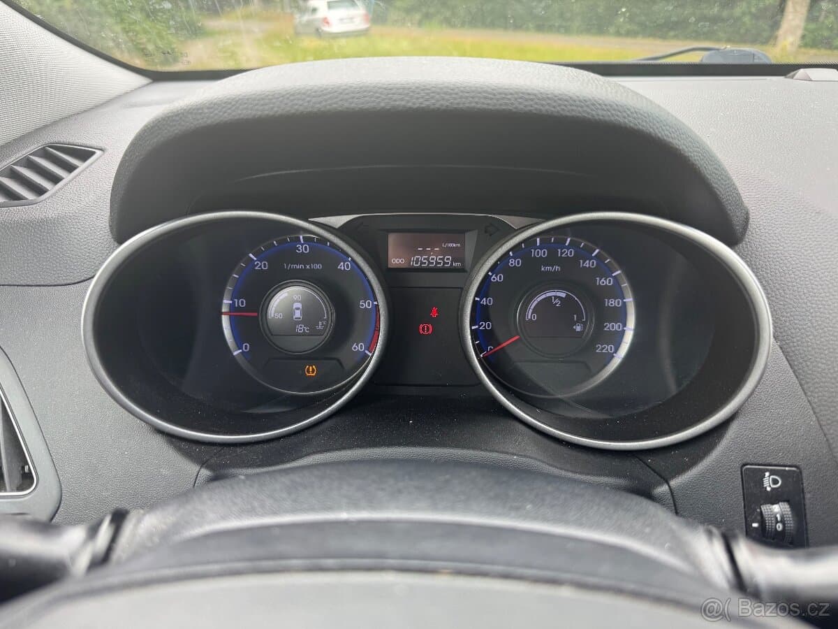 Hyundai ix35 - 9