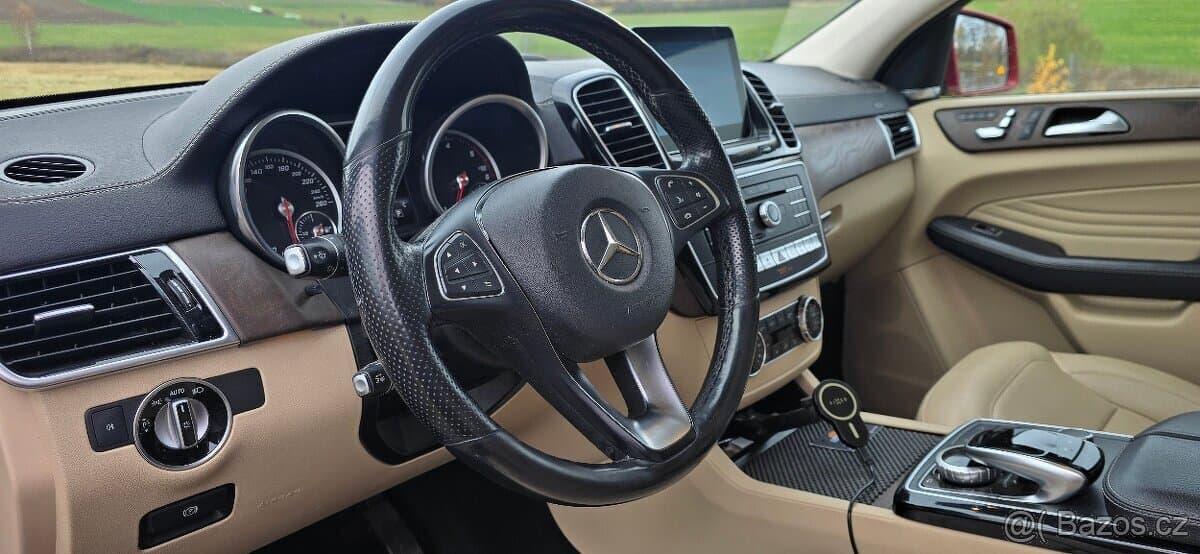 2017 Mercedes-Benz GL - 9