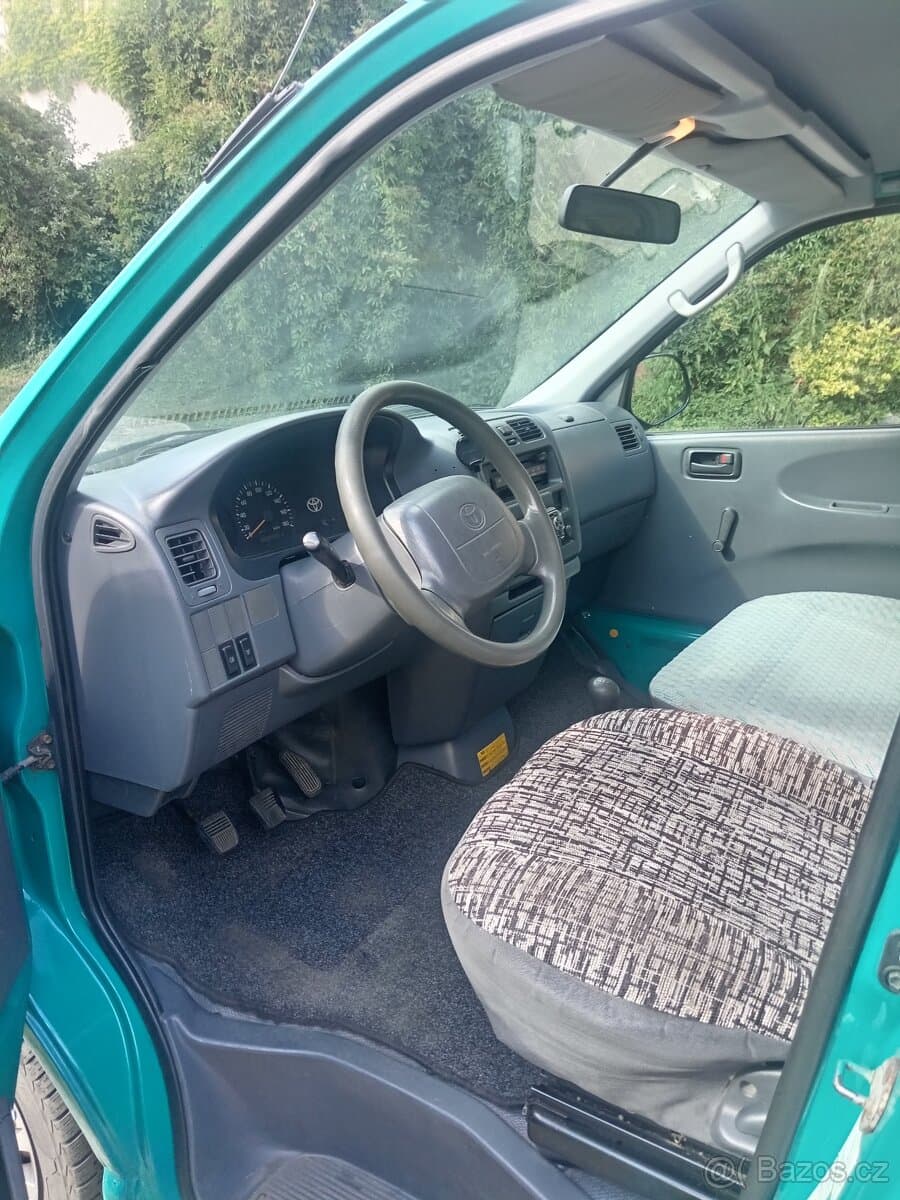 2002 Toyota OSTATNÍ - 9