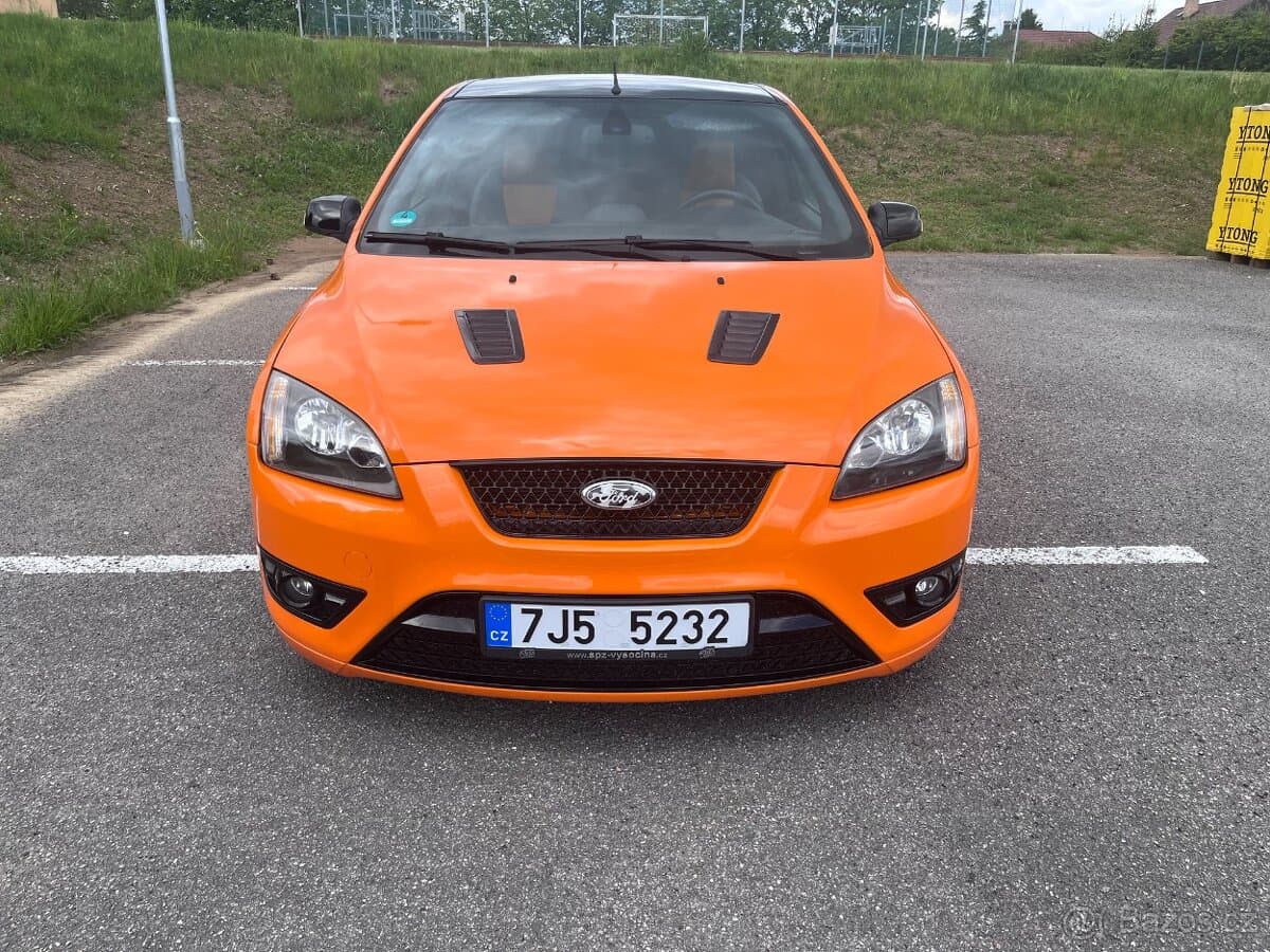 2006 Ford FOCUS - 9
