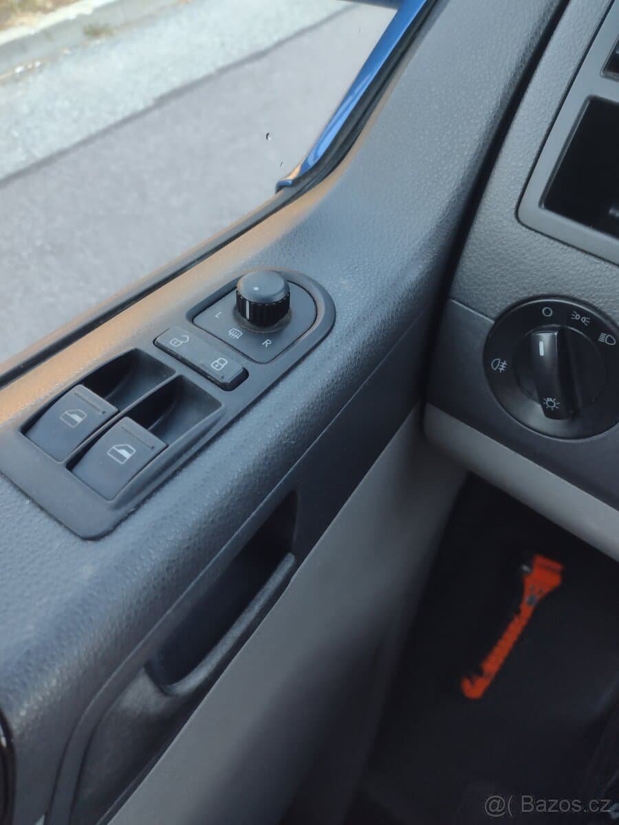 2010 Volkswagen TRANSPORTER - 9