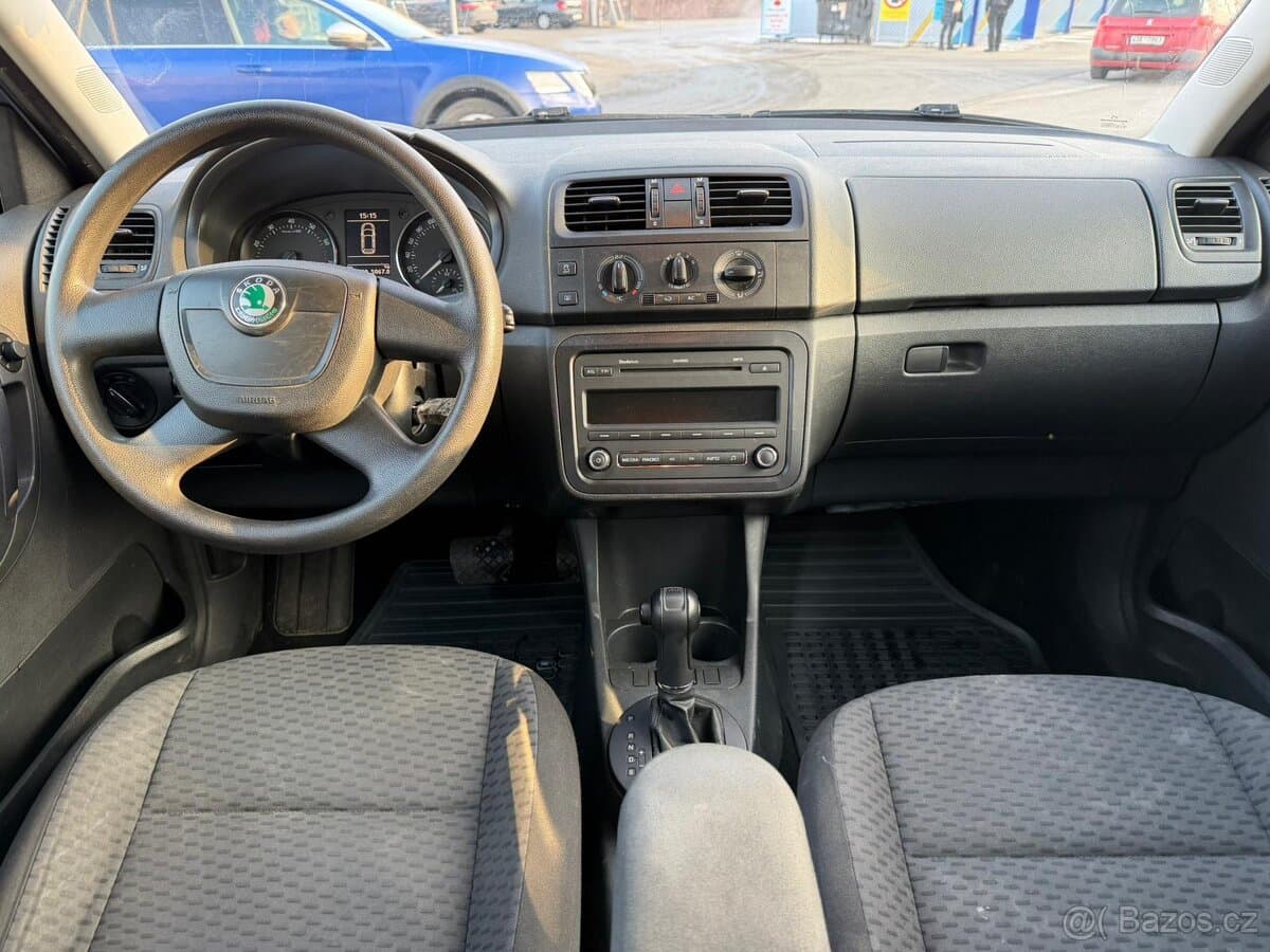 2010 Škoda FABIA - 9
