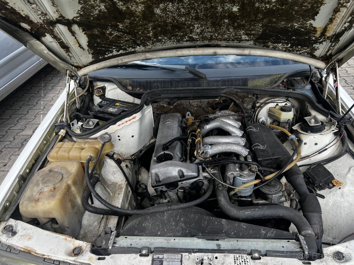 1984 Mercedes-Benz 190 - 9