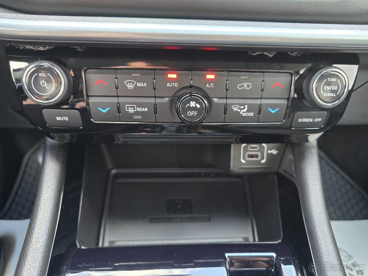2022 Jeep COMPASS - 9