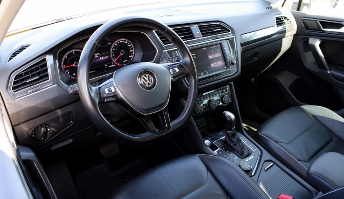 2016 Volkswagen TIGUAN - 9