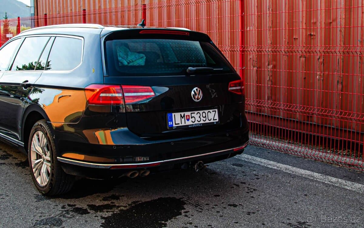 2017 Volkswagen PASSAT - 9