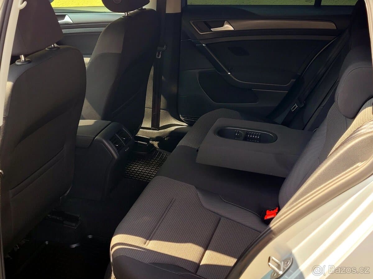 2019 Volkswagen GOLF - 9
