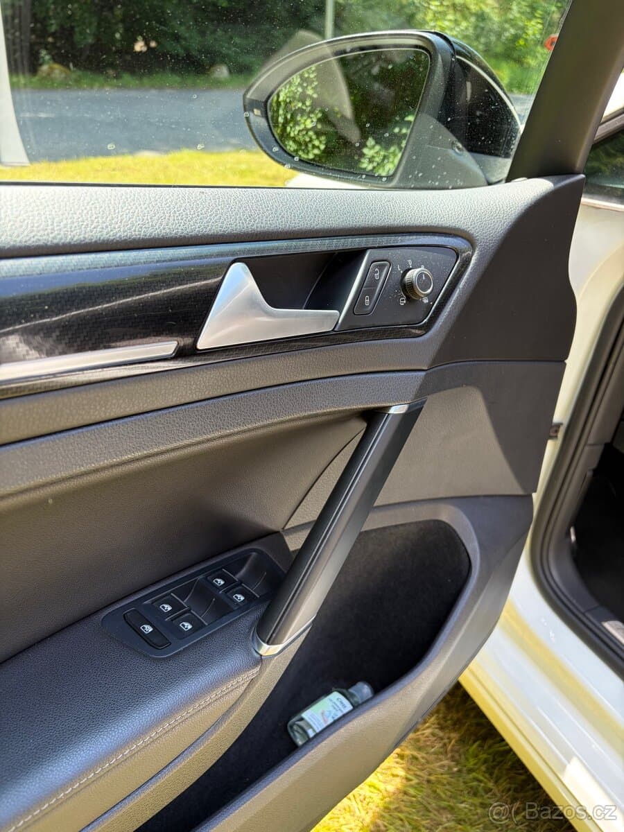 2016 Volkswagen GOLF - 9