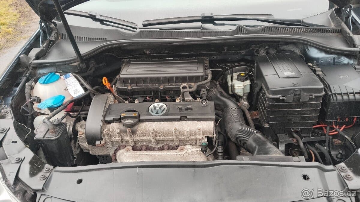 2010 Volkswagen GOLF - 9