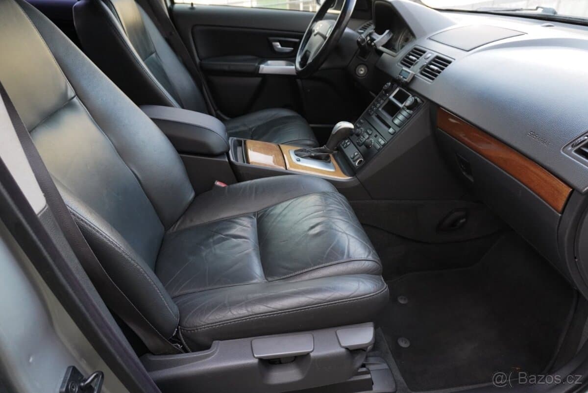 2003 Volvo XC90 - 9
