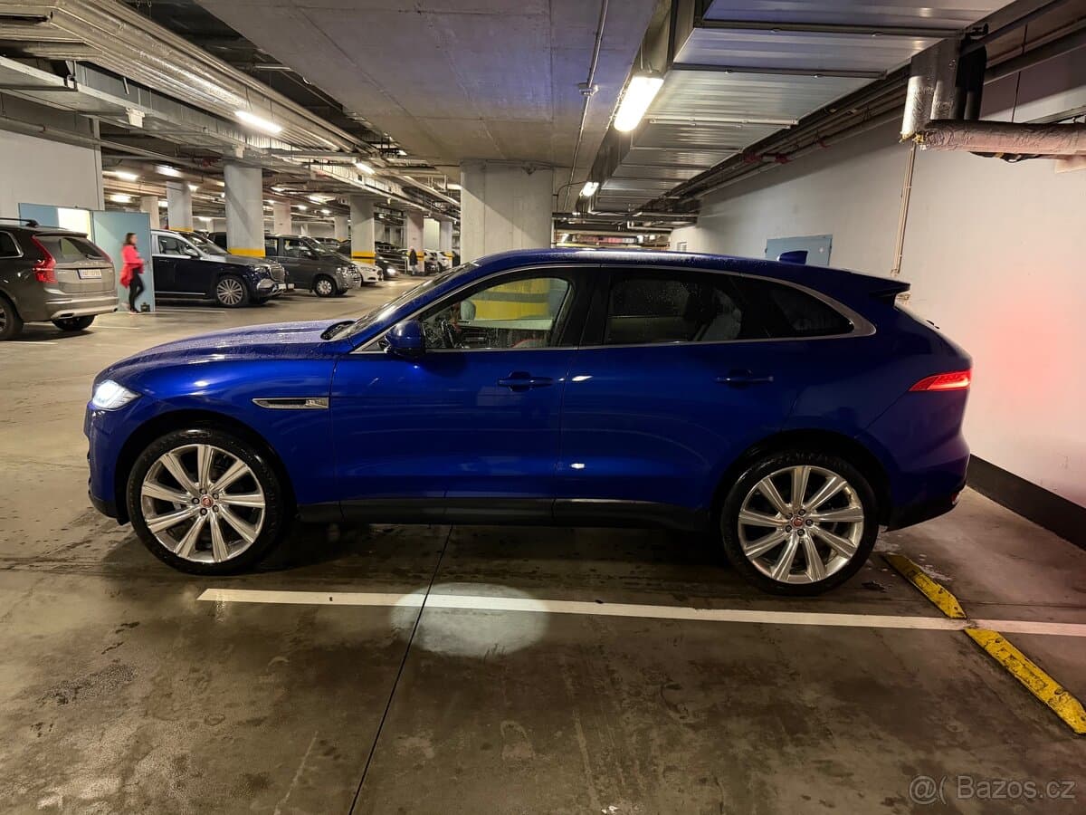 Jaguar F-PACE - 9