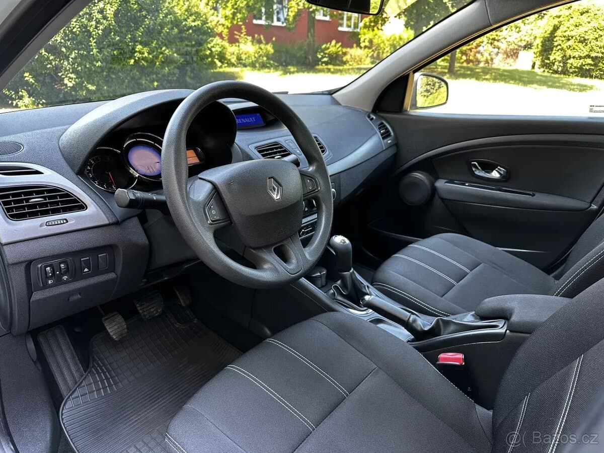 2013 Renault FLUENCE - 9