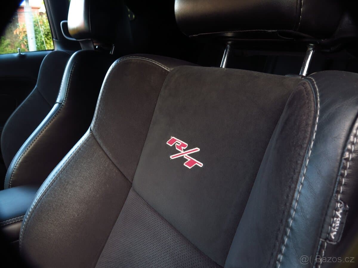 2016 Dodge CHALLENGER - 9
