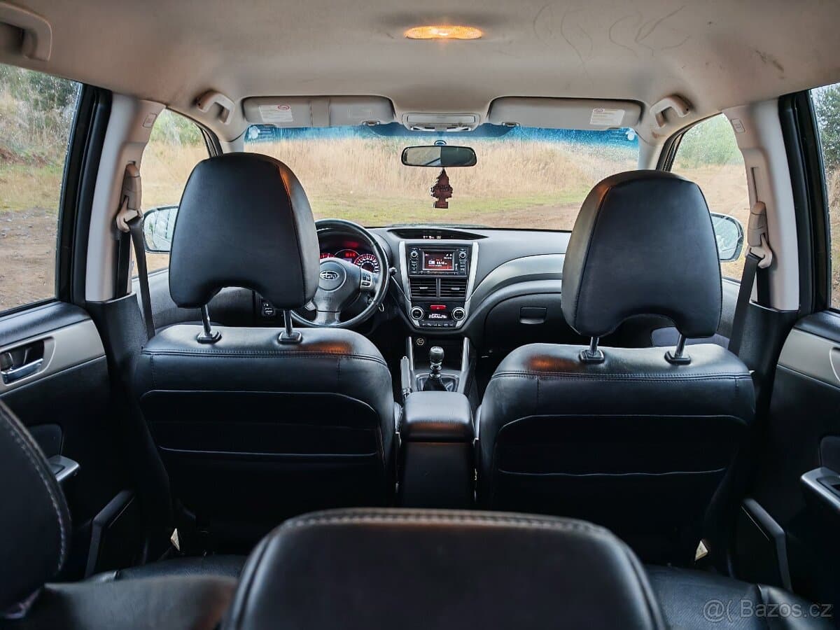 2012 Subaru FORESTER - 9