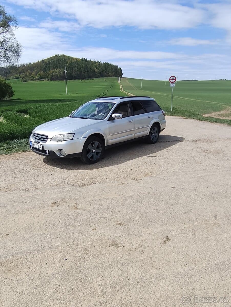2004 Subaru OUTBACK - 9