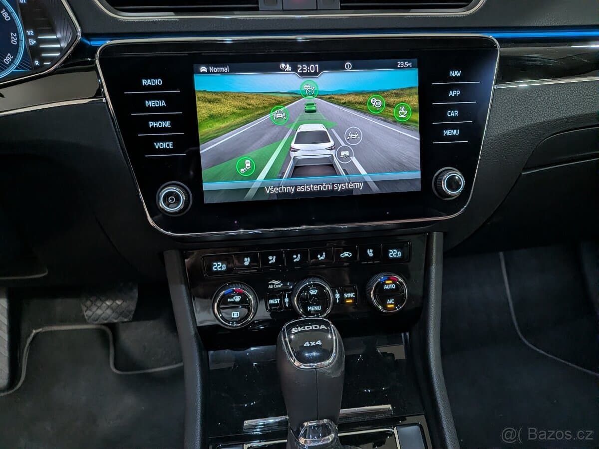 2023 Škoda SUPERB - 9