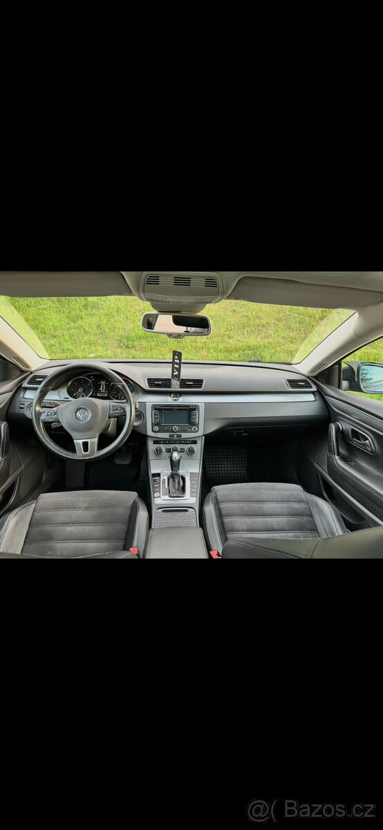 2012 Volkswagen PASSAT CC - 9