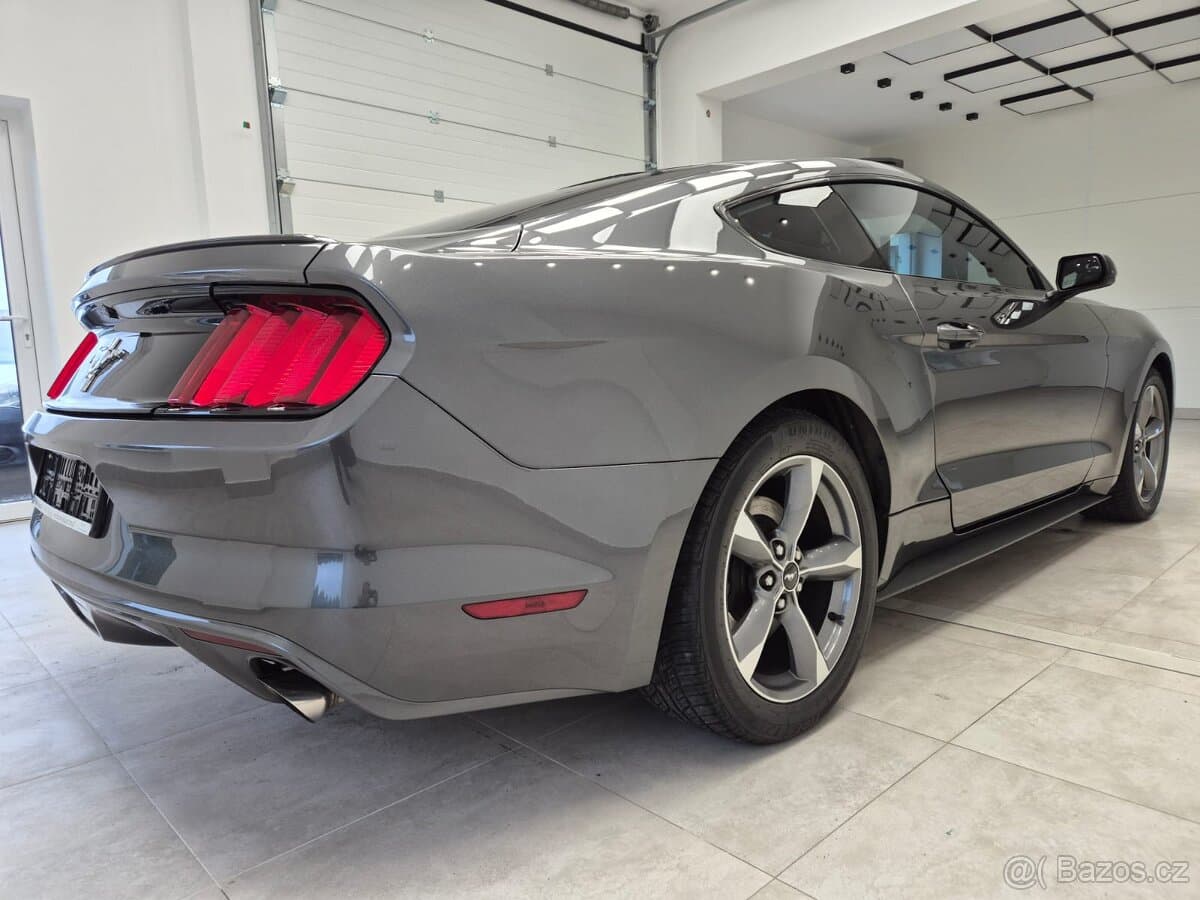 2016 Ford MUSTANG - 9