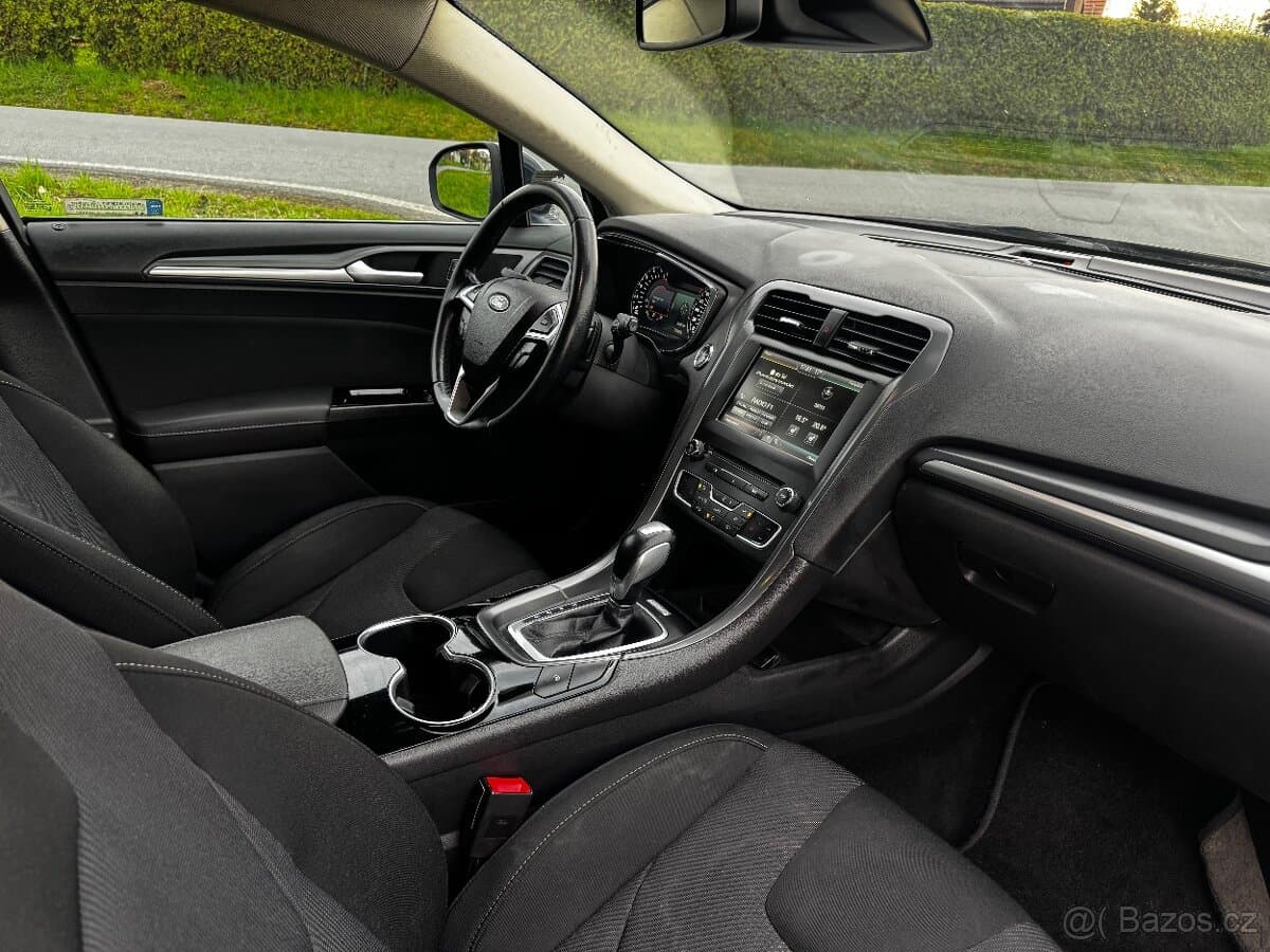 2015 Ford MONDEO - 9