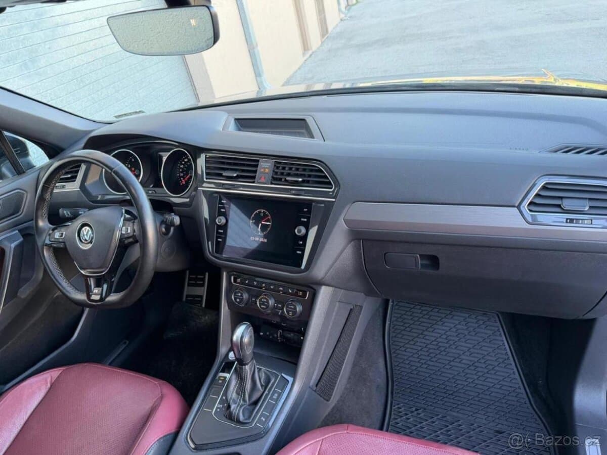 2021 Volkswagen TIGUAN - 9