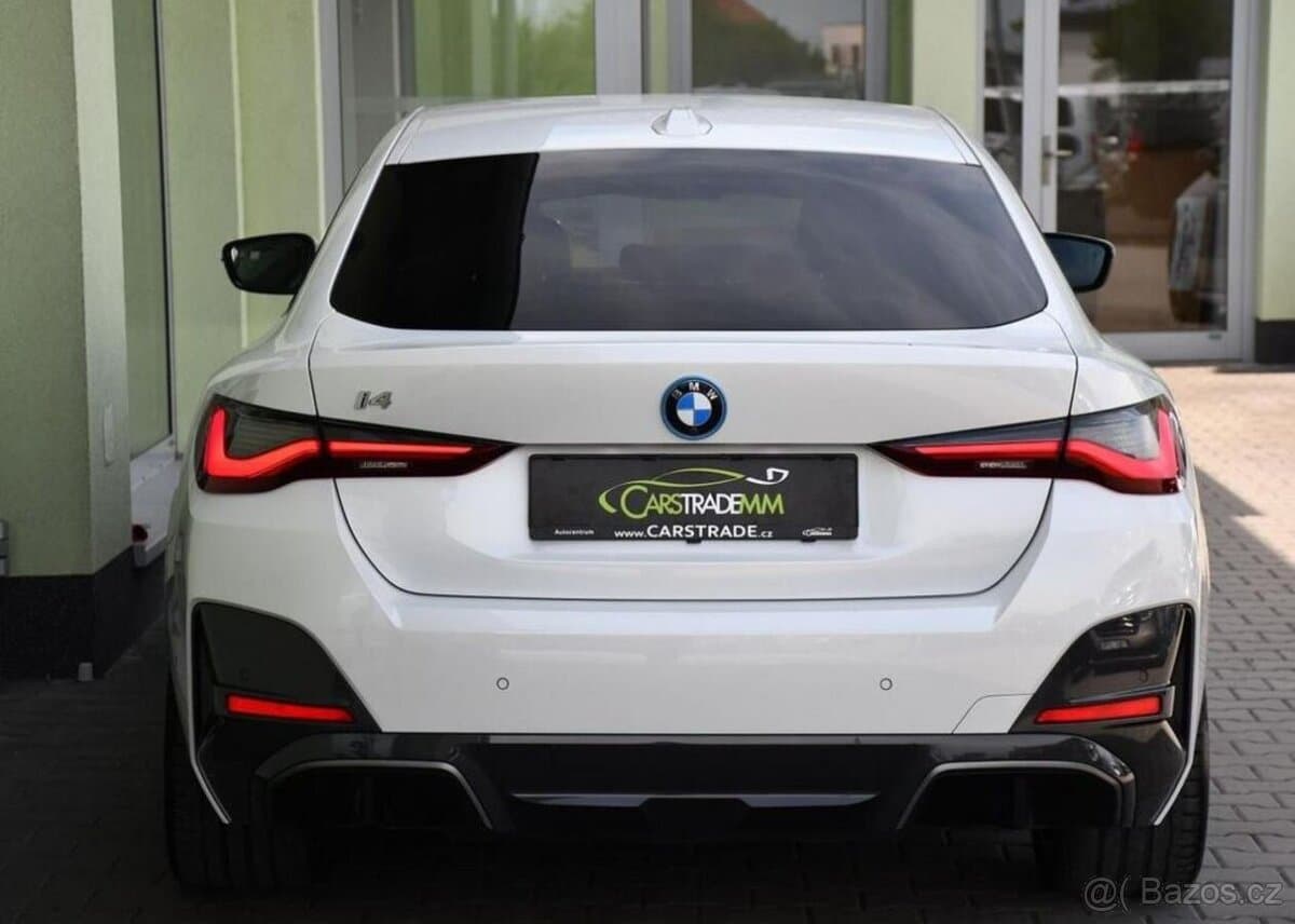2023 BMW i4 - 9