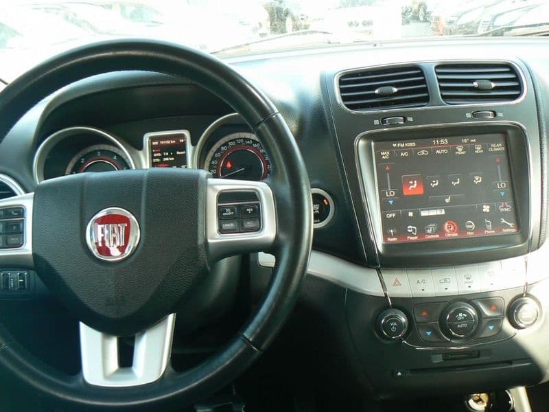 2015 Fiat FREEMONT - 9