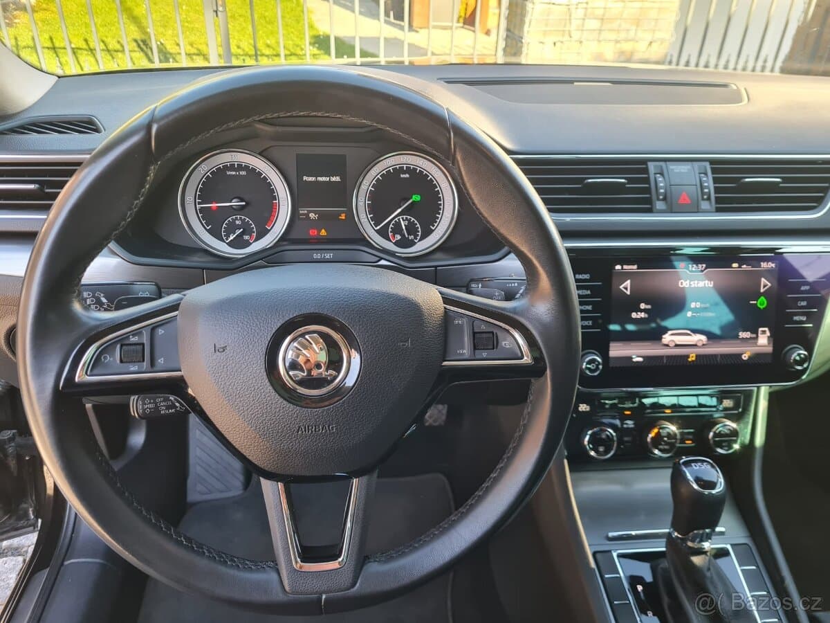 2020 Škoda SUPERB - 9
