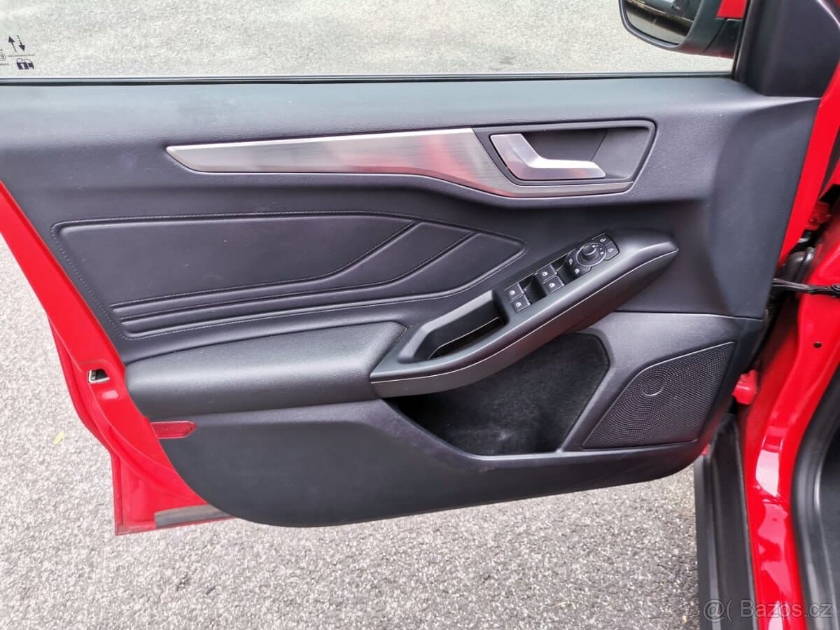 2021 Ford FOCUS - 9