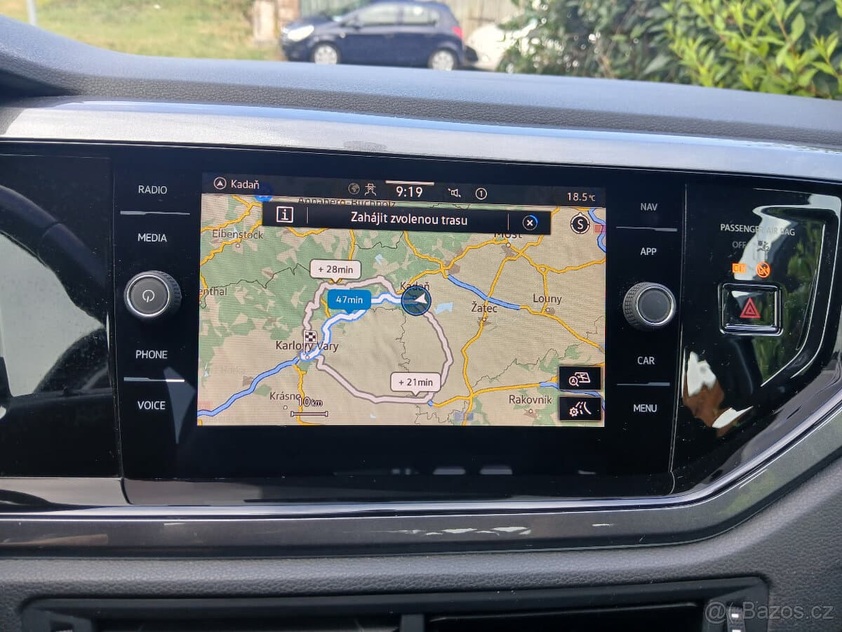 2021 Volkswagen POLO - 9