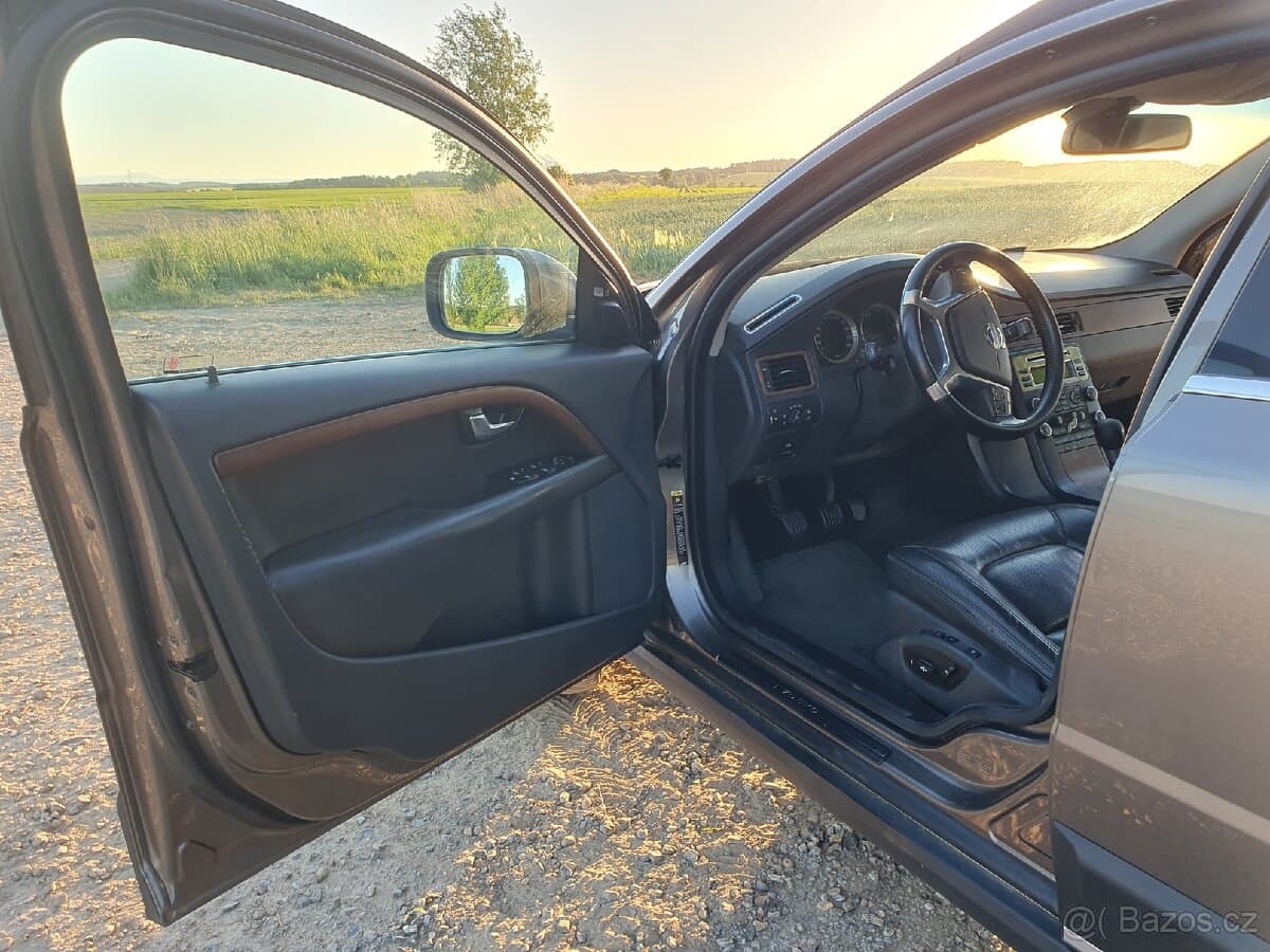 2009 Volvo XC70 - 9