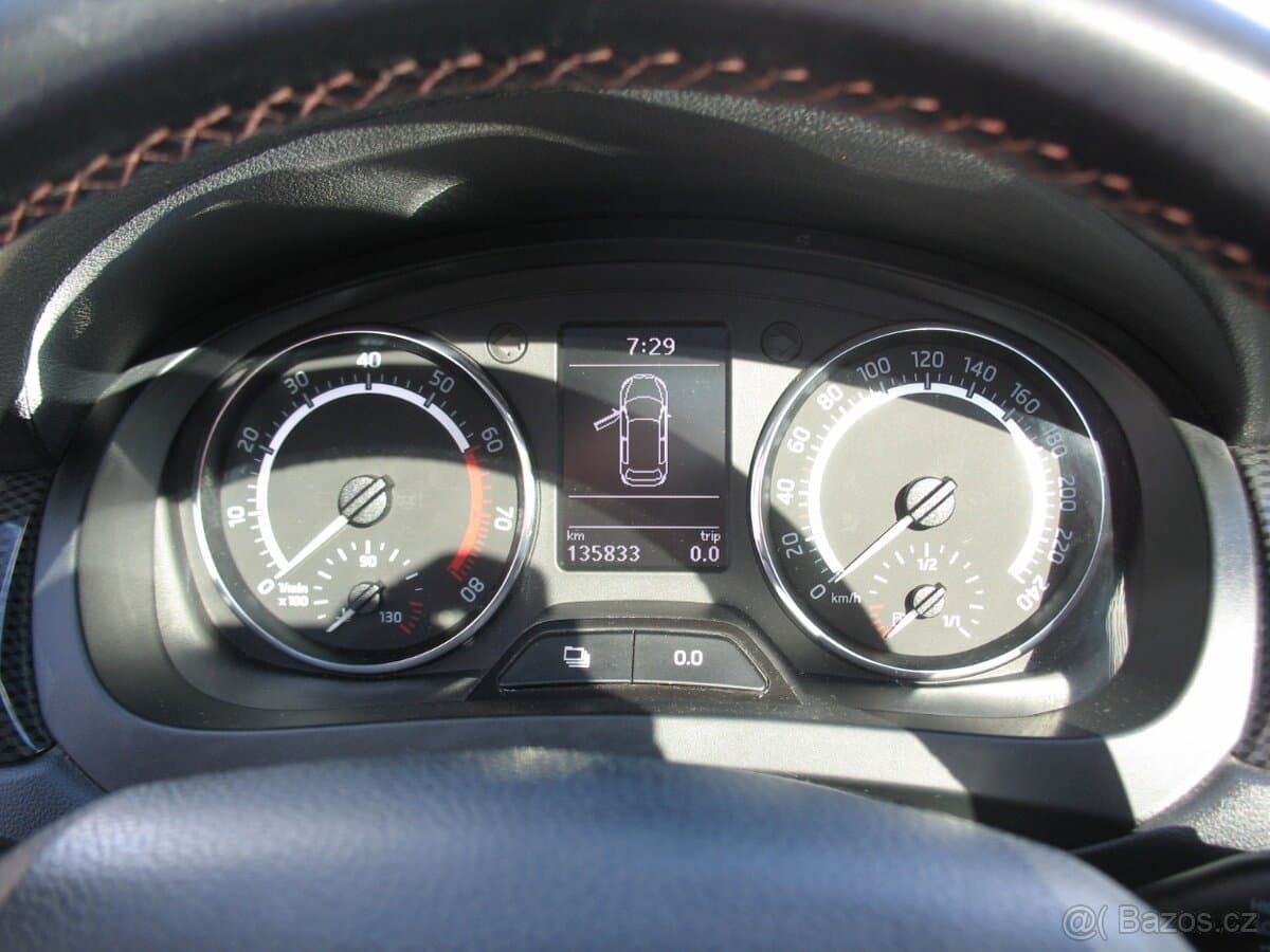 2015 Škoda RAPID - 9